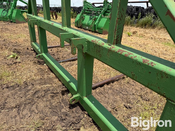 loader-bale-spears-image-9