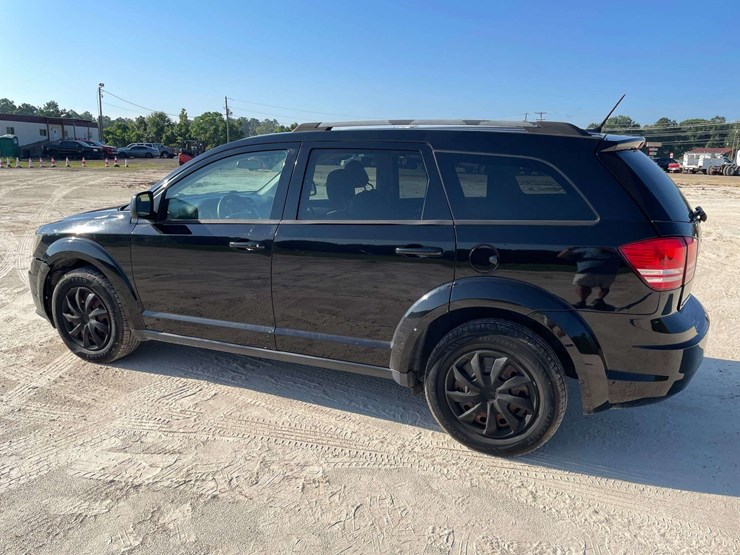 2018-dodge-journey-image-2