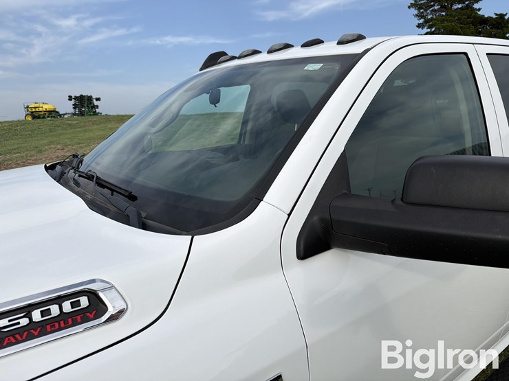 2019-ram-3500-hd-image-18