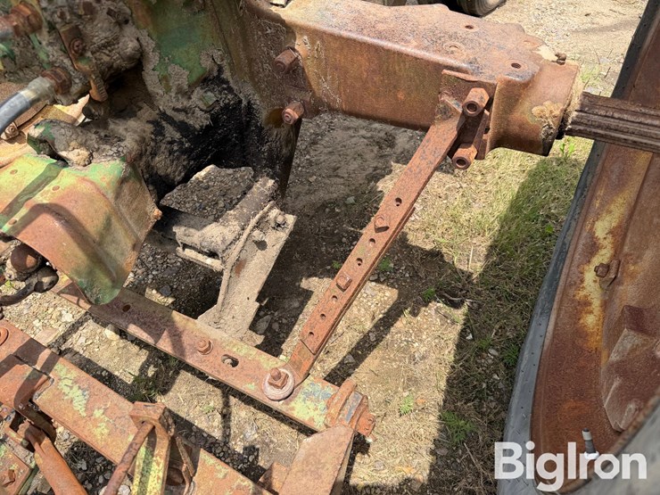 1951-john-deere-b-image-16