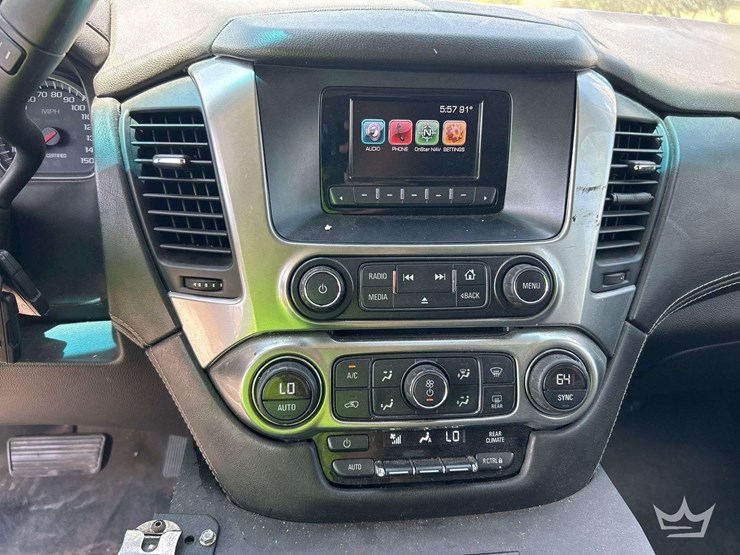 2016-chevrolet-tahoe-image-16