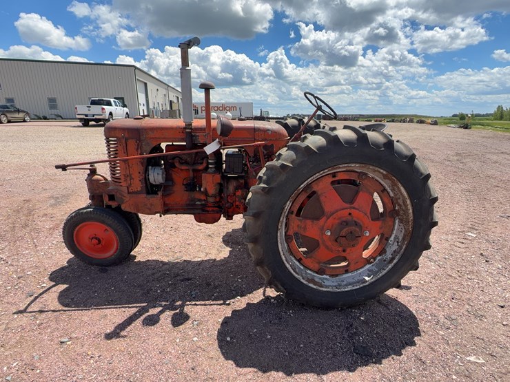 1952-case-sc-tractor-image-8