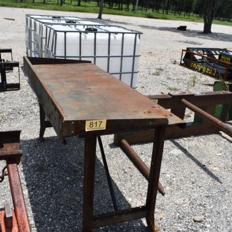 SHOP TABLE