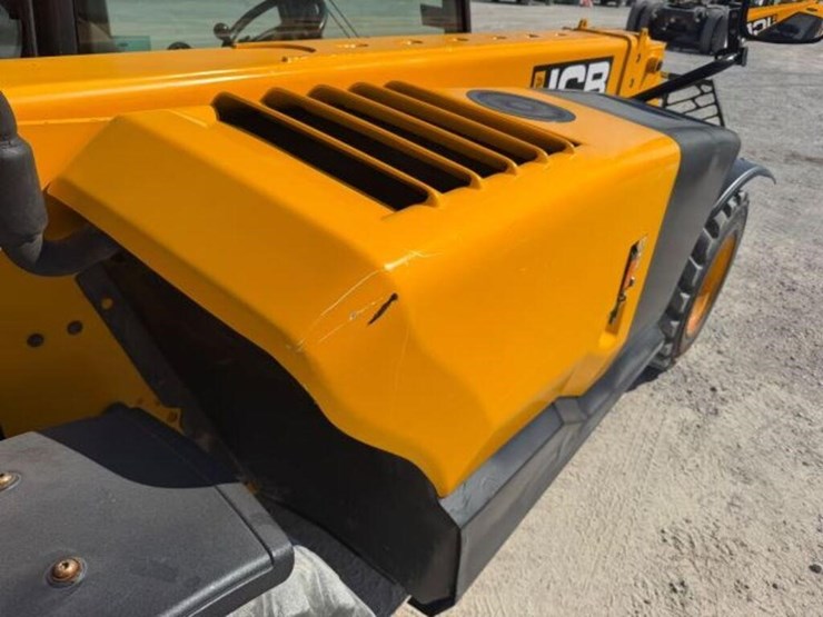 2018-jcb-505-20-image-43