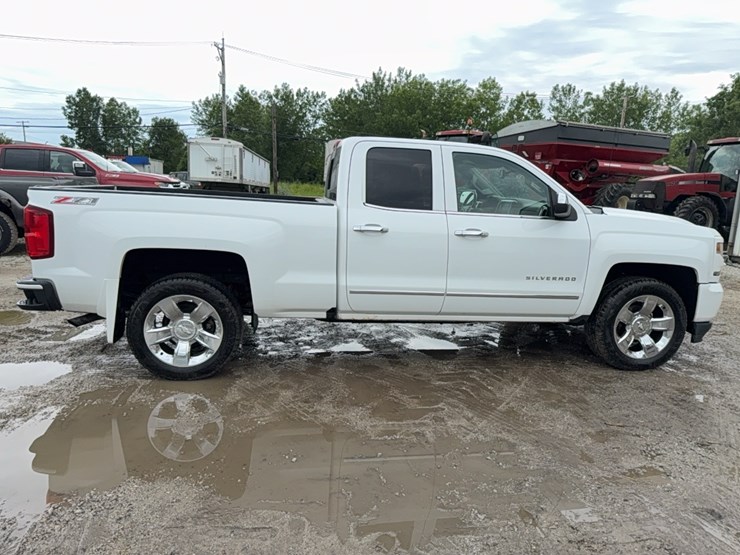 2016-chevrolet-silverado-ltz-image-7