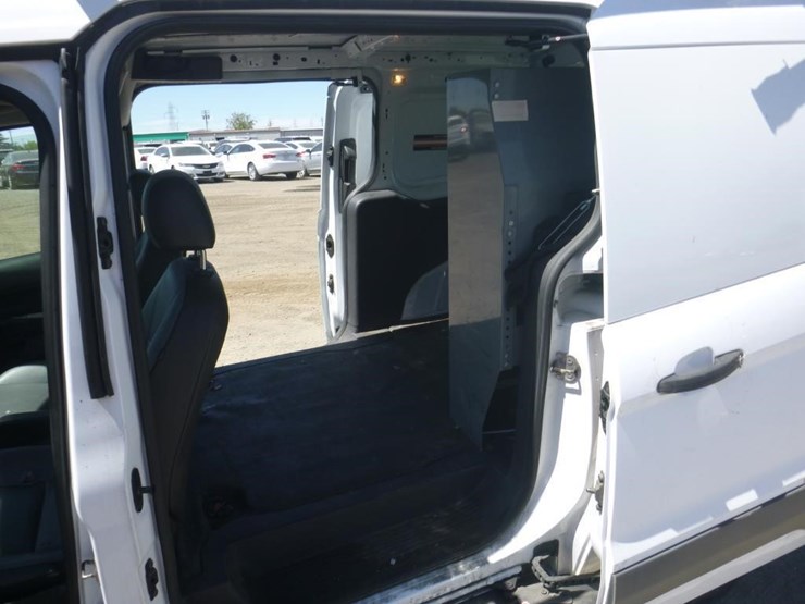 2015-ford-transit-connect-image-8