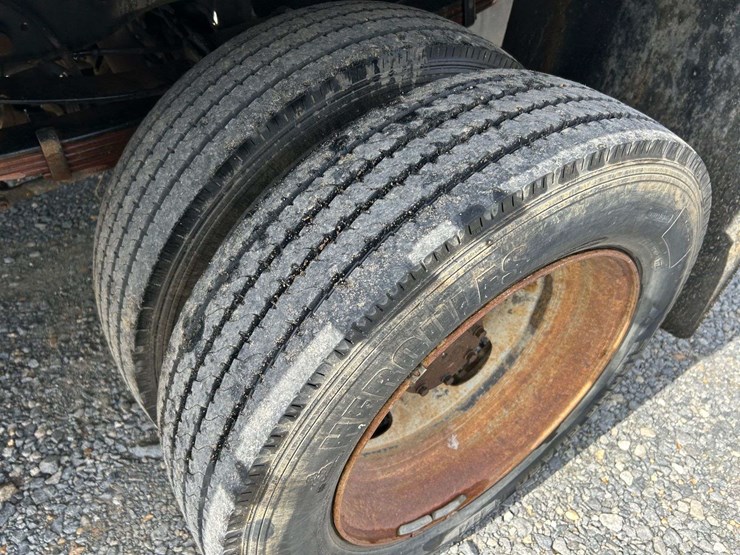 2014-ford-f450-image-18