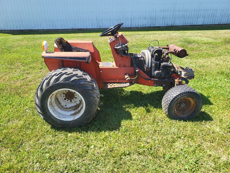 simplicity-garden-tractor-w/engine-and-hydrostat-transmission---parts-image-6