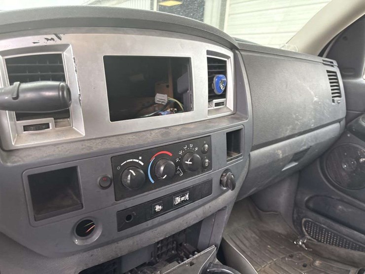 2008-dodge-1500-image-18