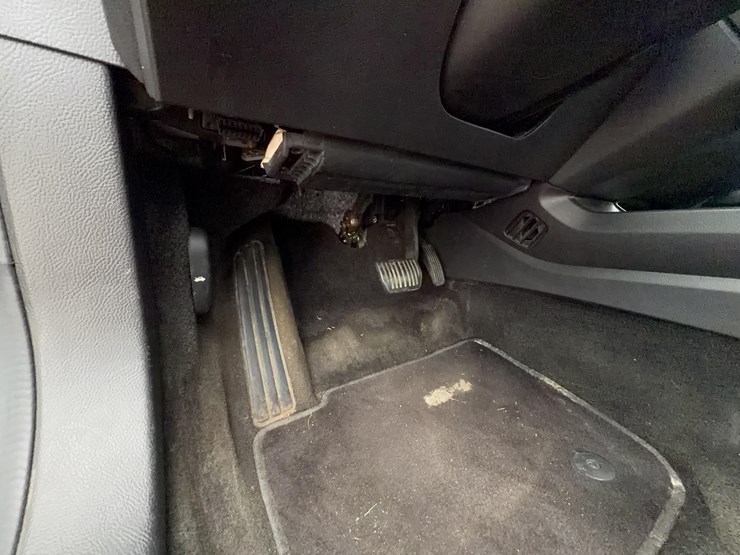 2015-ford-fusion-se-image-16