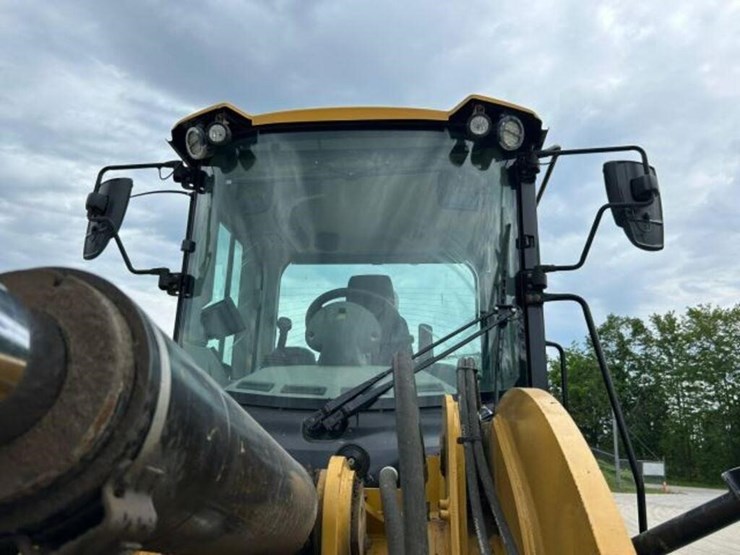 2016-caterpillar-938k-image-87