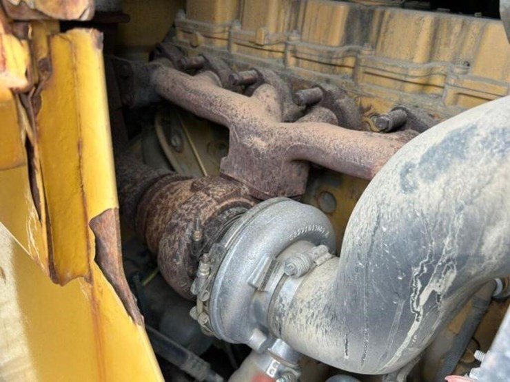 2016-caterpillar-938k-image-24