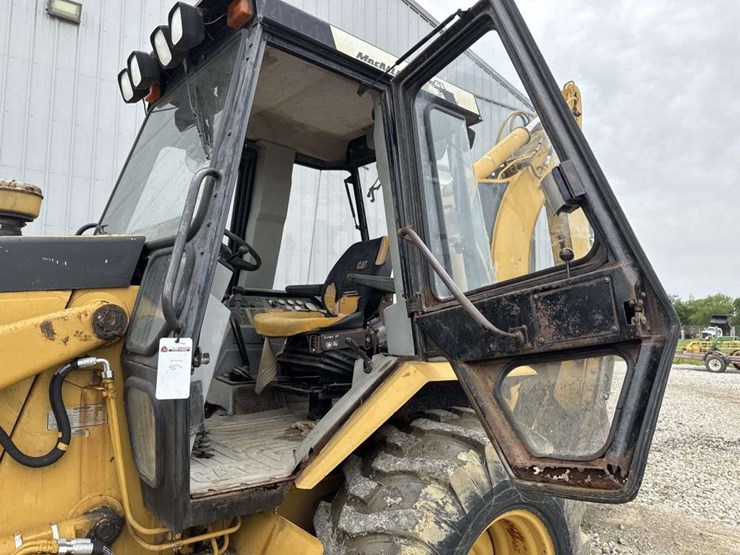 caterpillar-416b-image-22