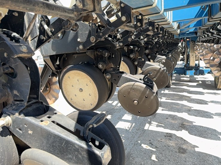 kinze-3600-image-22