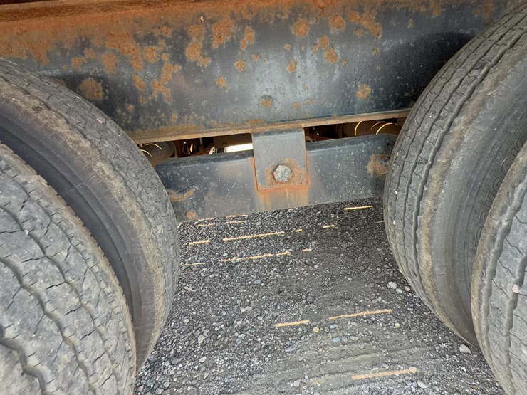 2016-dct-830gs38-gooseneck-trailer-image-21