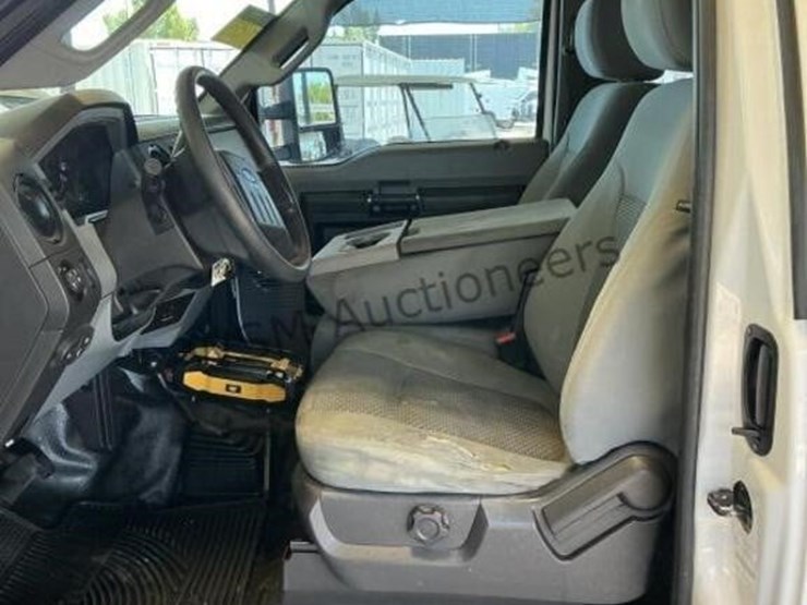 2015-ford-f350-image-26