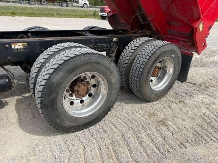2021-kenworth-t880-image-58