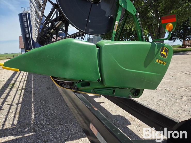 2014-john-deere-635-image-12