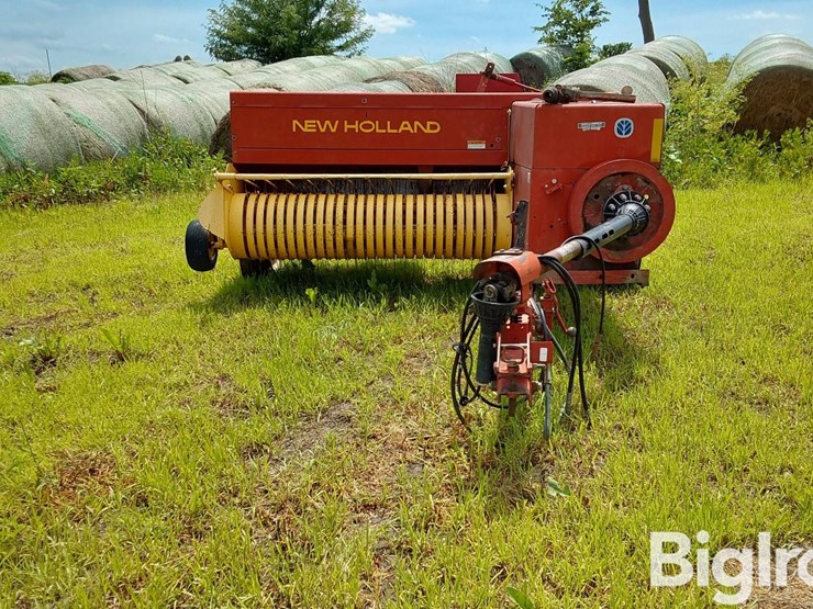 2001-new-holland-575-image-2