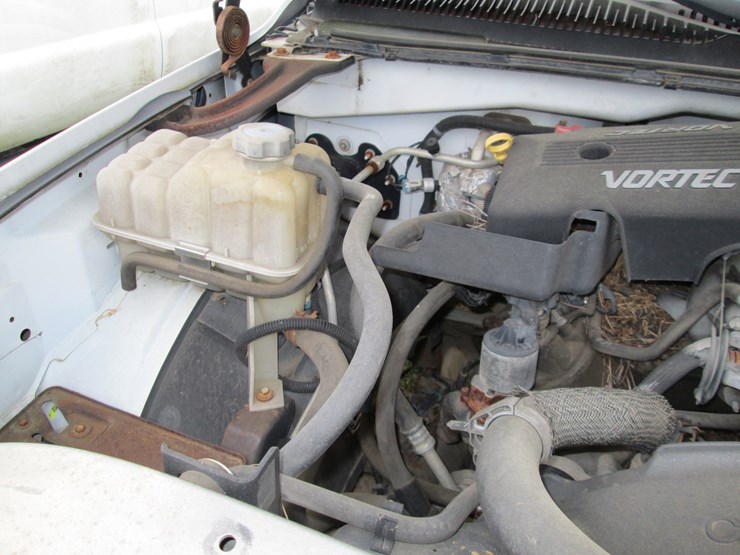 2000-chevrolet-silverado-1500-image-16