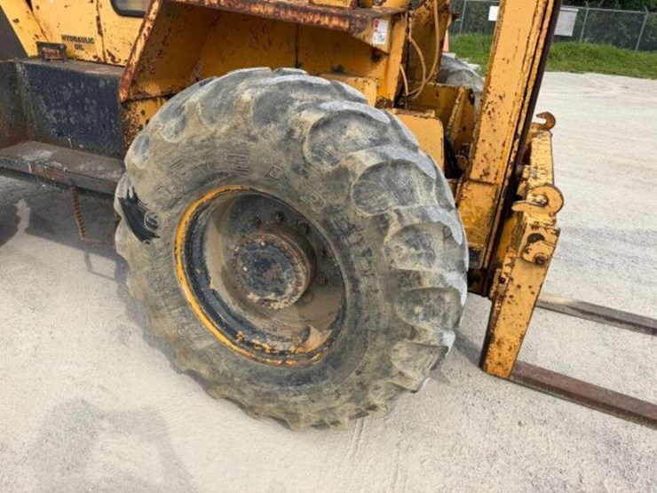 lift-king-4x4-rough-terrain-forklift-image-43