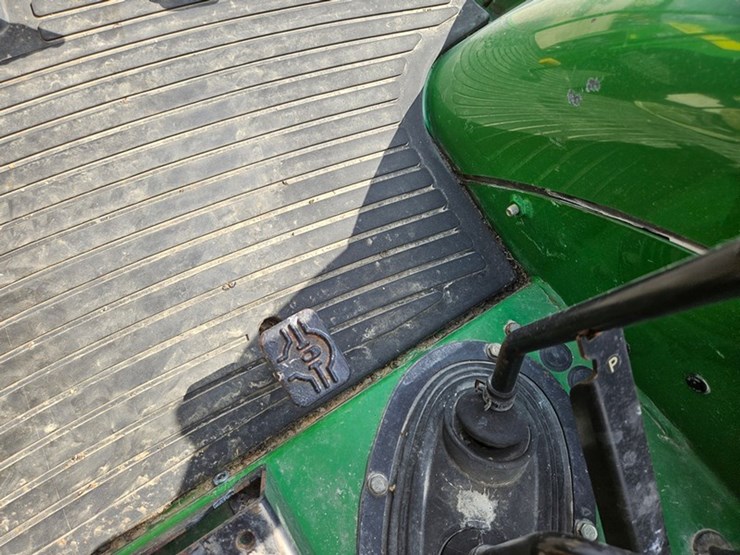 john-deere-5220-image-29
