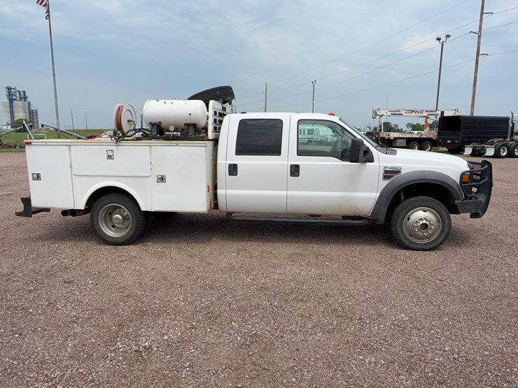 ford-service-truck-image-4