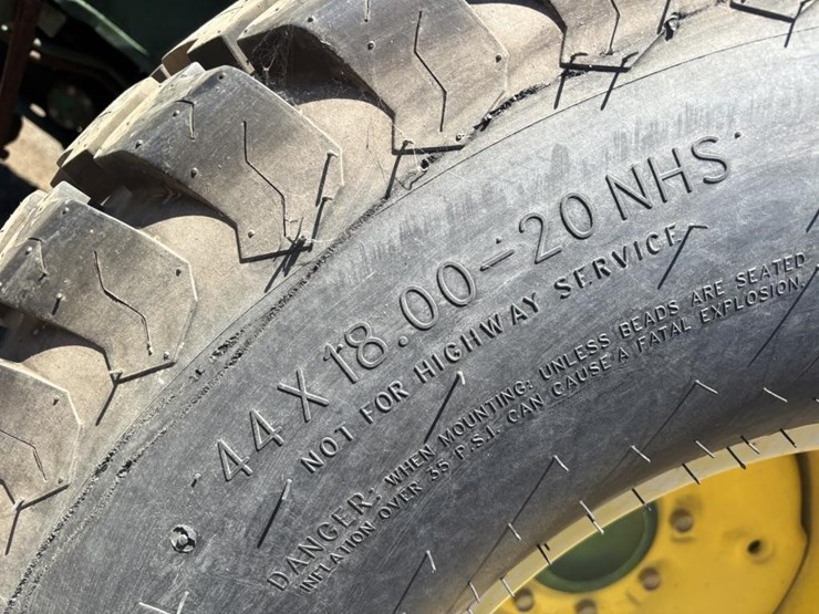 john-deere-1070-image-19