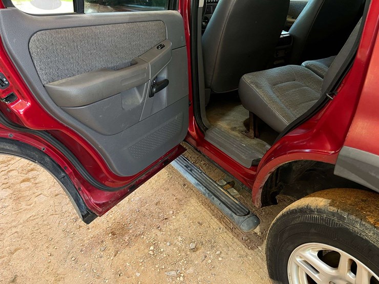 2002-ford-explorer-image-22