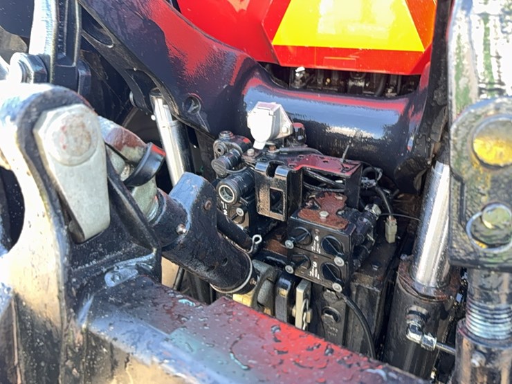 2004-case-ih-mx230-image-19