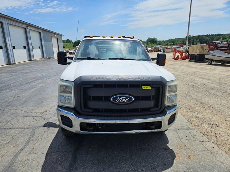 2013-ford-f350-image-8