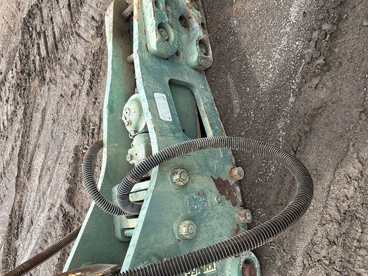 2003-kobelco-sk135sr-lc-image-34