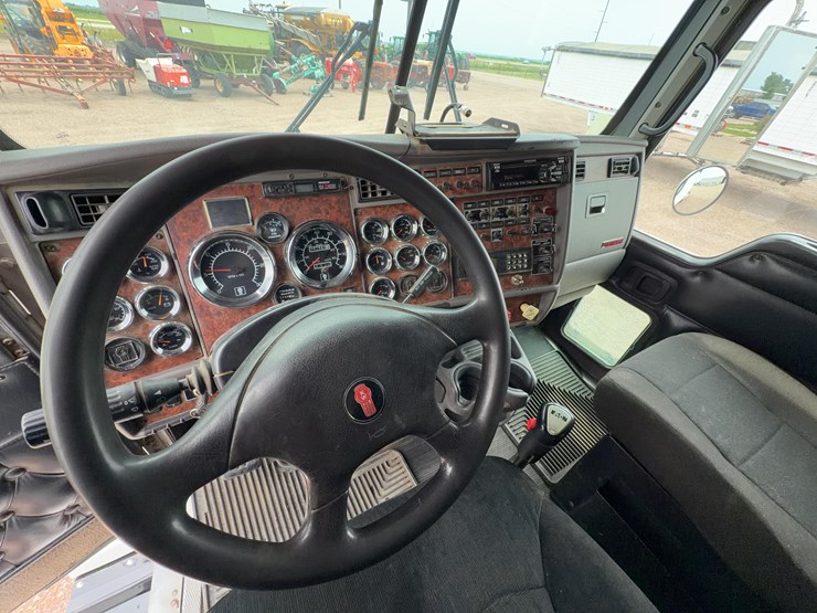2006-kenworth-t800-image-7