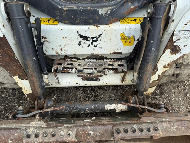 2022-bobcat-t550-image-10