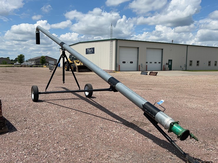 portable-manure-load-stand-image-4