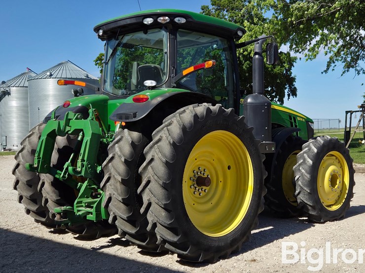 2013-john-deere-8235r-image-5