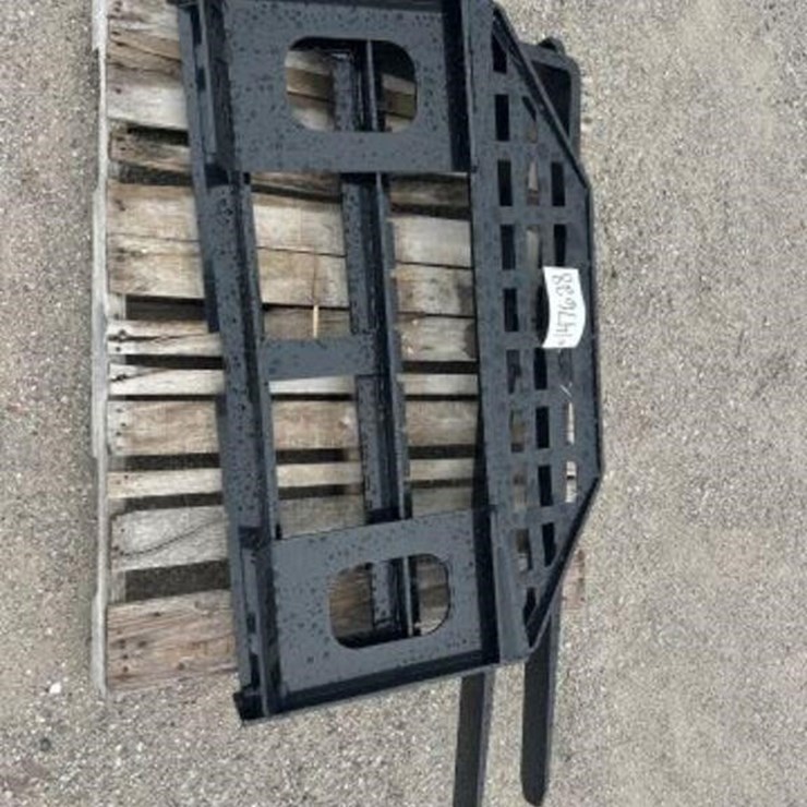 UNUSED 2026 Captok CK-DHC Skid Steer Forks