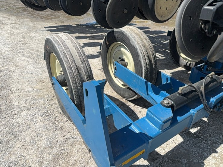 kinze-3600-image-11