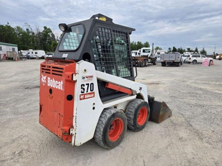 2012-bobcat-s70-image-4