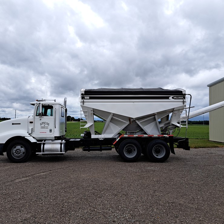 1994 INTERNATIONAL 9200