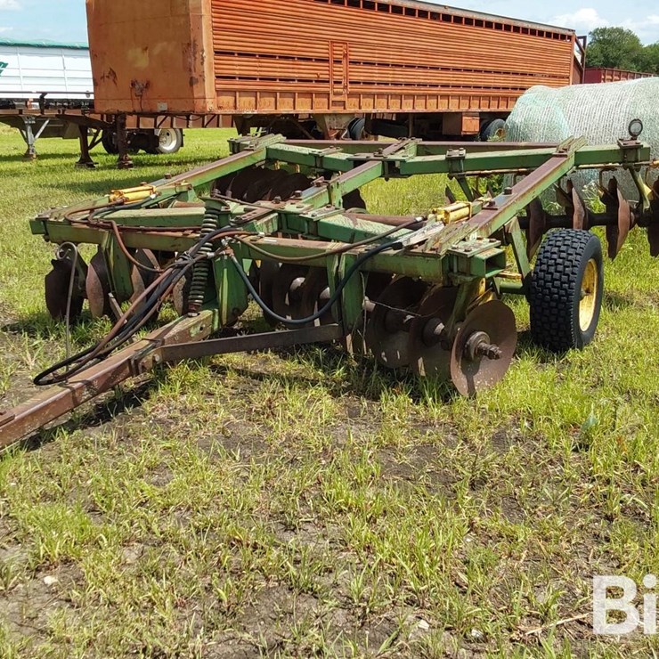 JOHN DEERE 1630