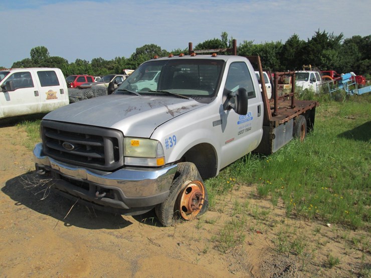 2004-ford-f350-image-1