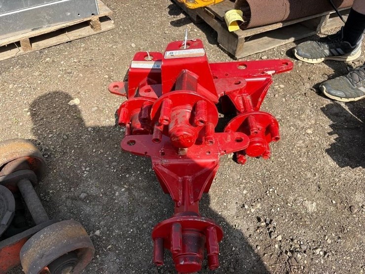 (4)-new-holland-spindles-image-3