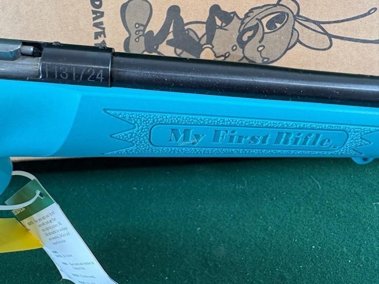 crickett-"my-first-rifle"-22-s,-l-or-lr-rifle--nib-image-6