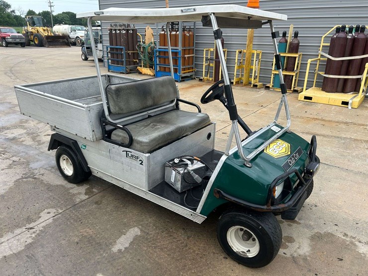 2014-club-car-turf-2-image-2