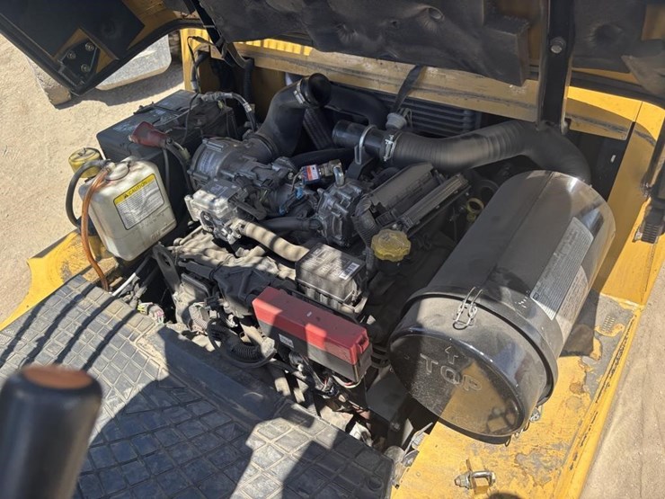 2018-caterpillar-gc35k-image-31