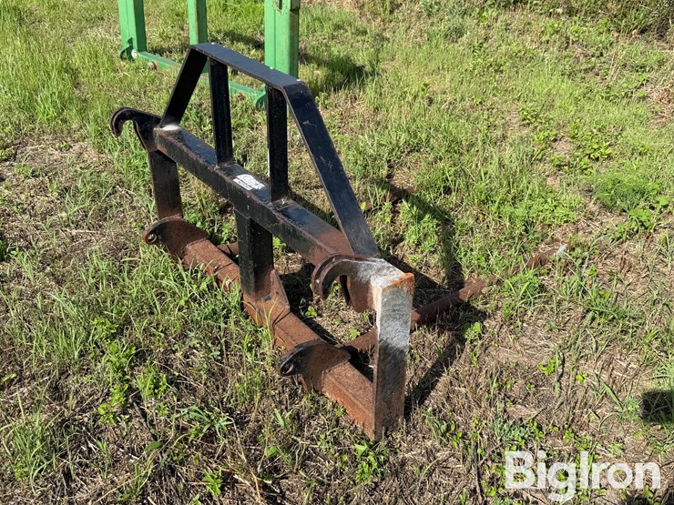 tri-l-loader-bale-spear-image-5