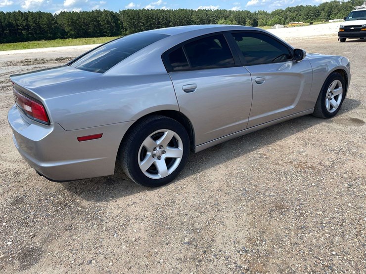 2014-dodge-charger-4-door-police-cruiser-(191,077-miles)-image-3
