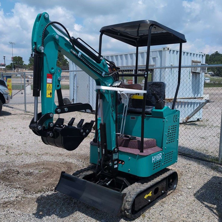 CFG Industries Mini Excavator - H16R