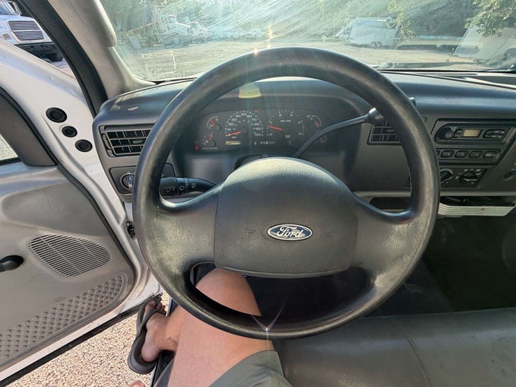 2003-ford-f350-image-11